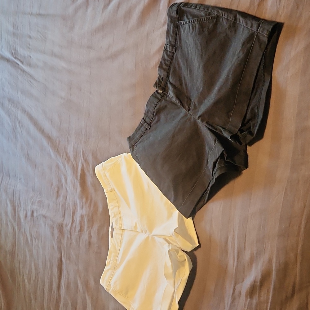 Ladies Sears brand shorts, size 8, white and black